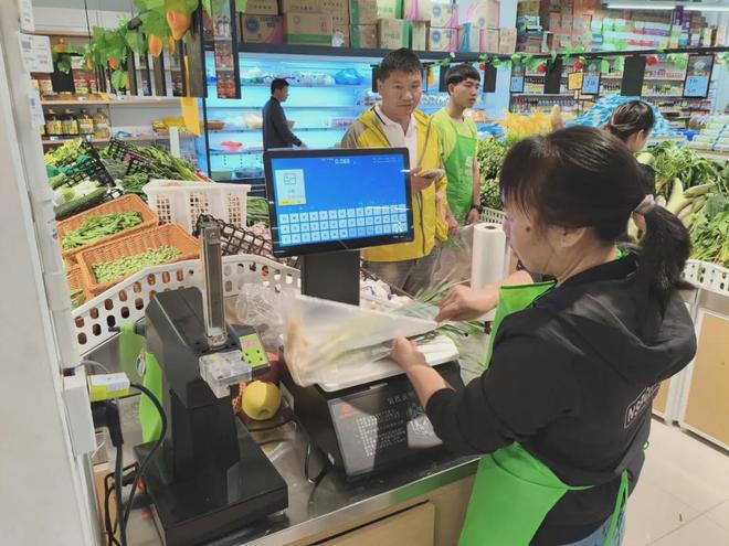 挝磨丁快乐购生活超市高效收银澳门新葡京【棒仔科技】助力老(图3) 挝磨丁快乐购生活超市高效收银澳门新葡京【棒仔科技】助力老(图3)